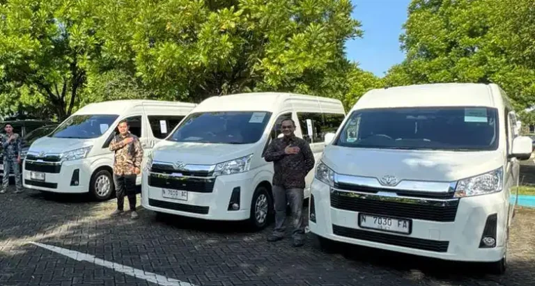 Keunggulan HiAce Commuter, Cari Sewa HiAce Malang, Sewa HiAce Malang Plus Driver, Kelebihan Sewa HiAce Luxury, Kesalahan umum saat sewa mobil