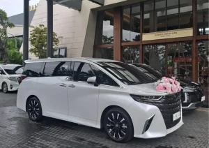 sewa hiace luxury murah, Apa itu mobil mpv, Fungsi sunroof pada mobil, Kelebihan Toyota Alphard
