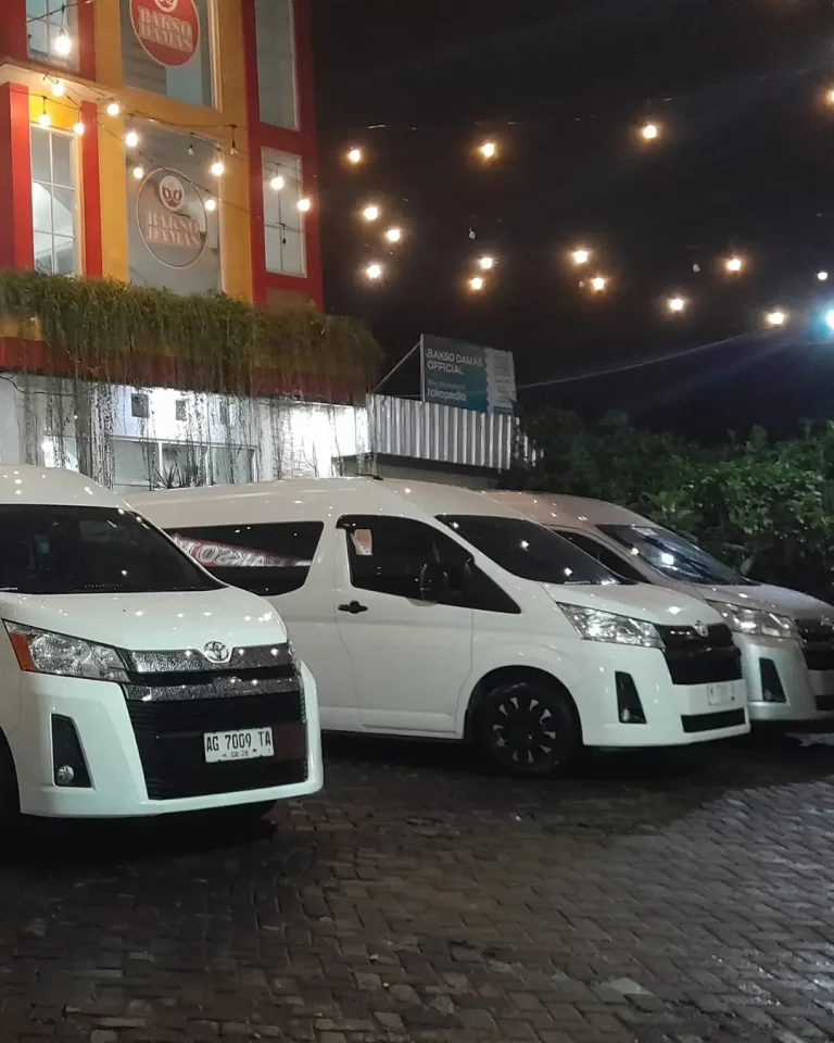 sewa hiace malang, Mobil Besar