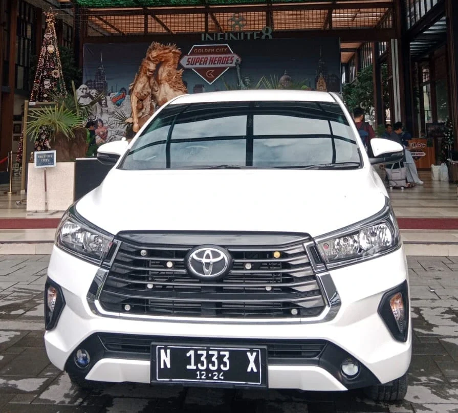 Sewa Innova Reborn, Perbandingan MPV vs SUV