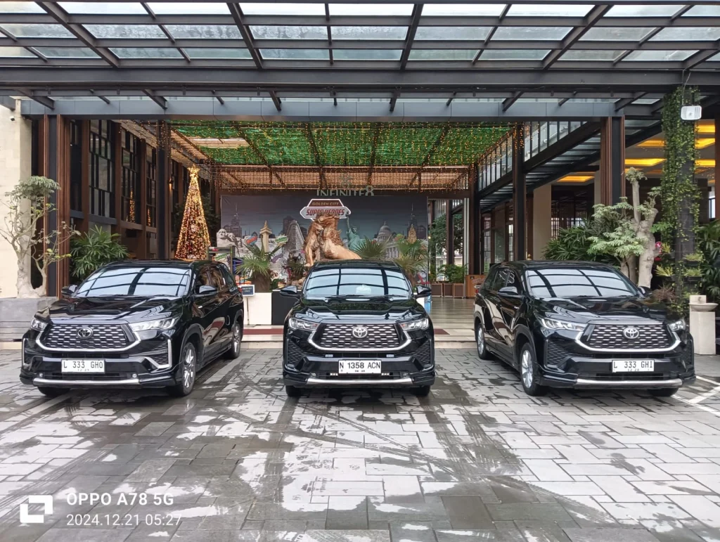 Sewa Innova Zenix Malang, Kelebihan Sewa HiAce Dibanding Mobil MPV Biasa, Sewa Mobil Malang Batu