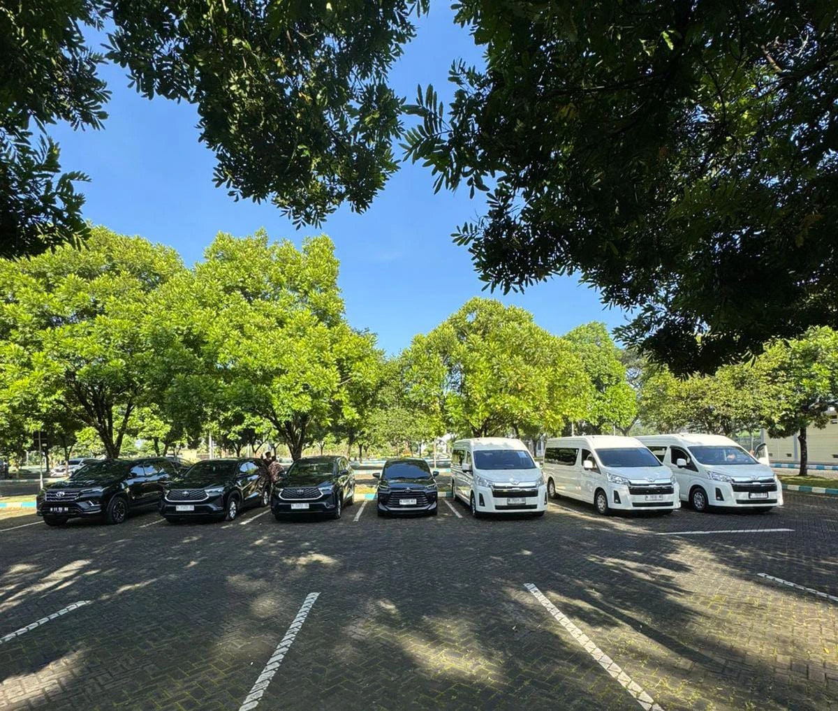 Liburan Tahun Baru, Sewa Mobil Malang, Sewa HiAce Malang, Tips sewa mobil, Tips Memilih Rental Mobil, Cara memilih jenis mobil, Tips Memilih Mobil MPV, Kesalahan umum saat sewa mobil