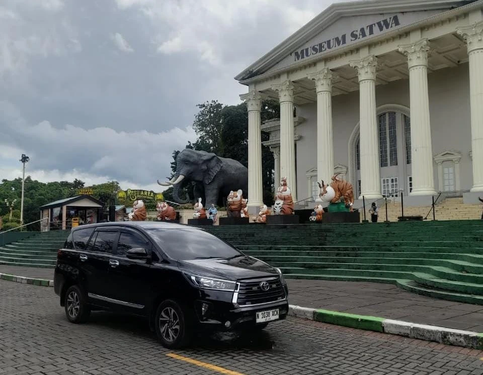 Cari Sewa Innova Reborn Malang 2026