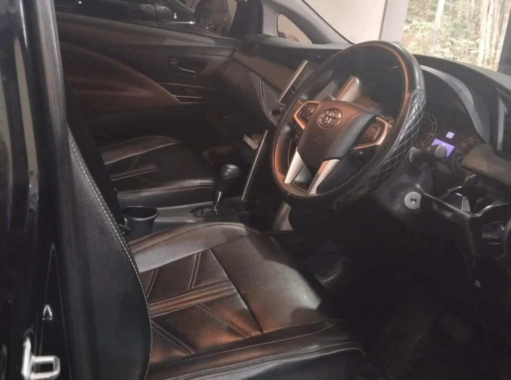 Interior Innova Reborn