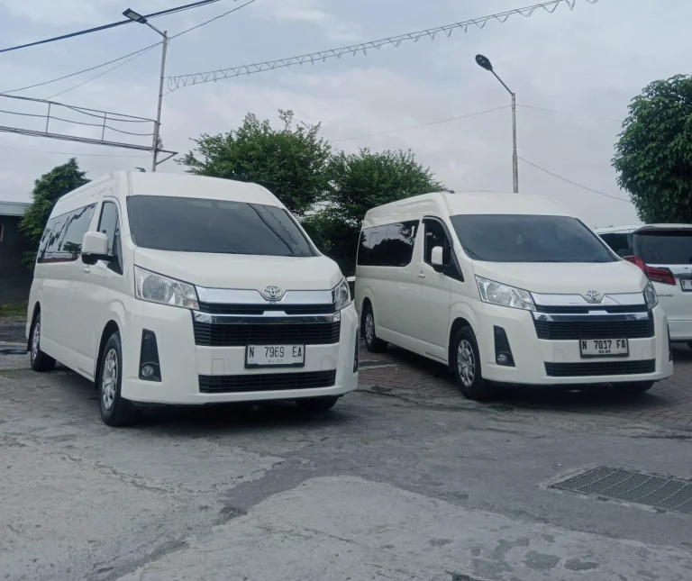 Sewa HiAce Malang Terpercaya