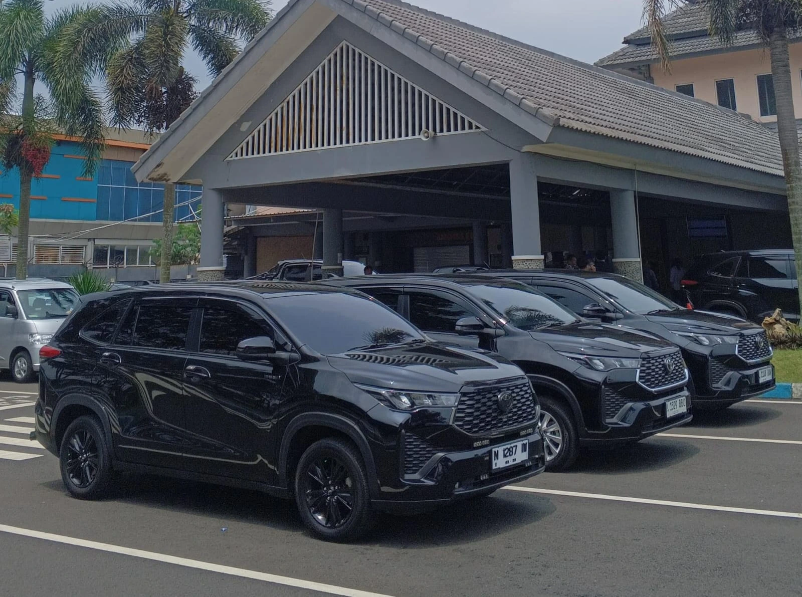 Perbedaan Zenix Tipe G dan Tipe V